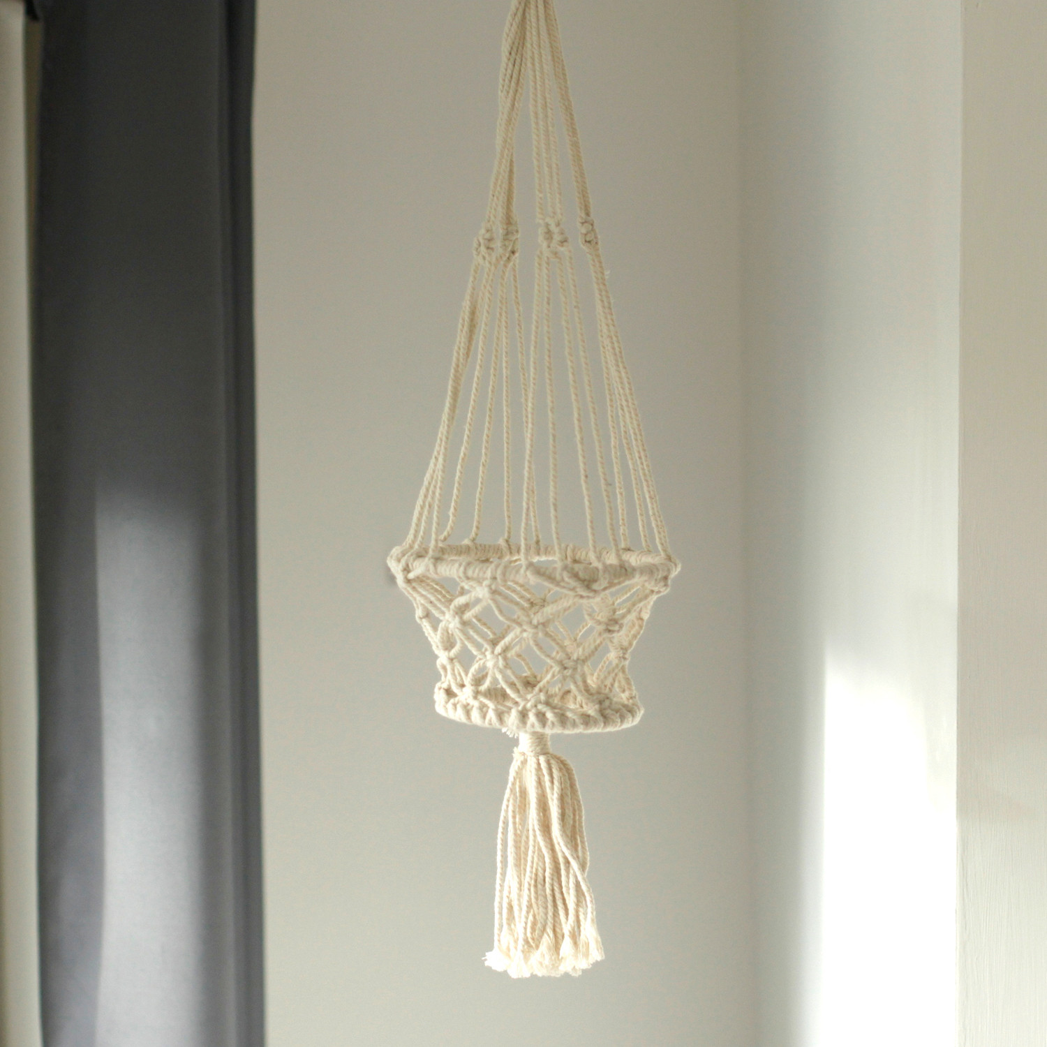 Single Small Macramé Pot Holder