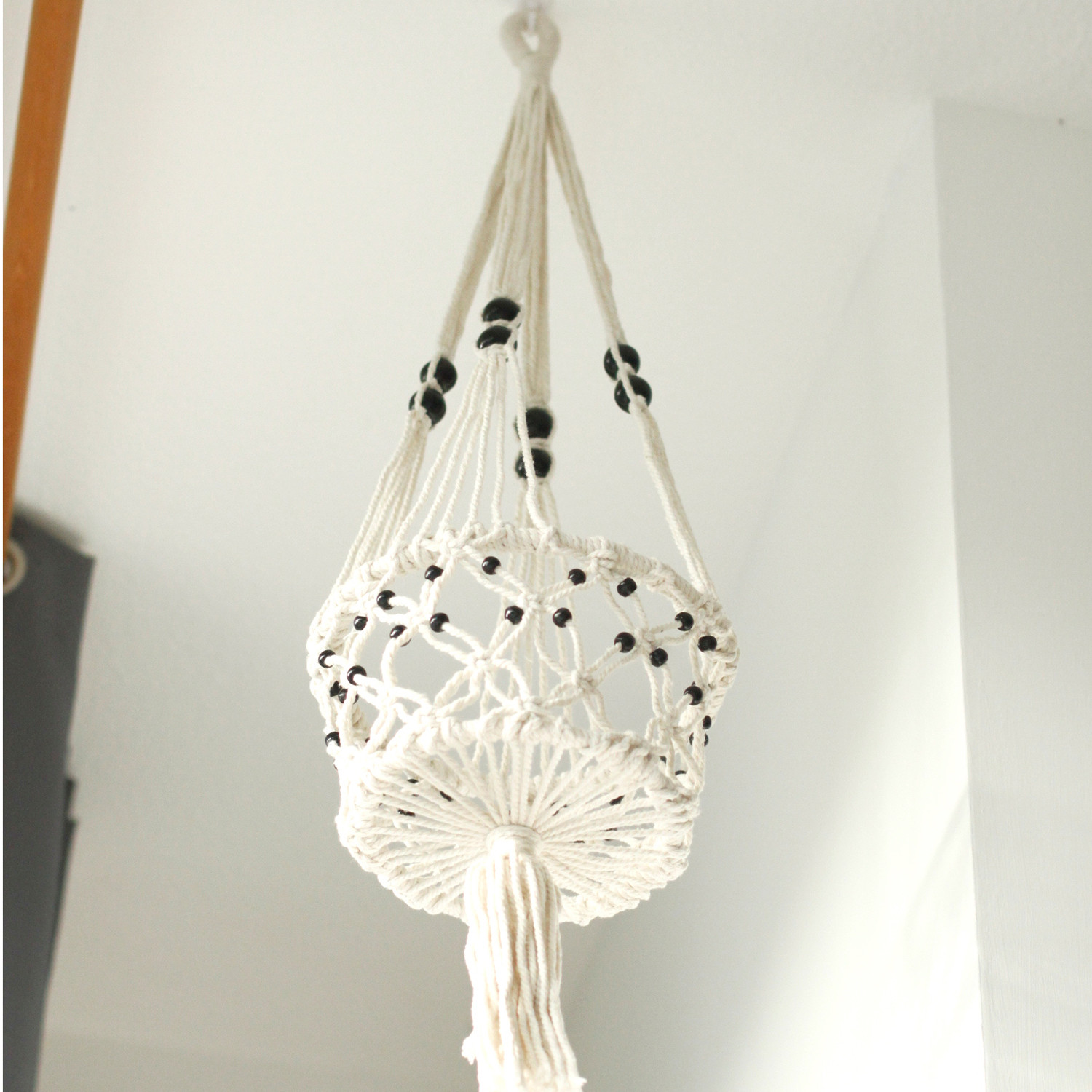 Large Single Beaded Macramé Pot Holder - Image 2