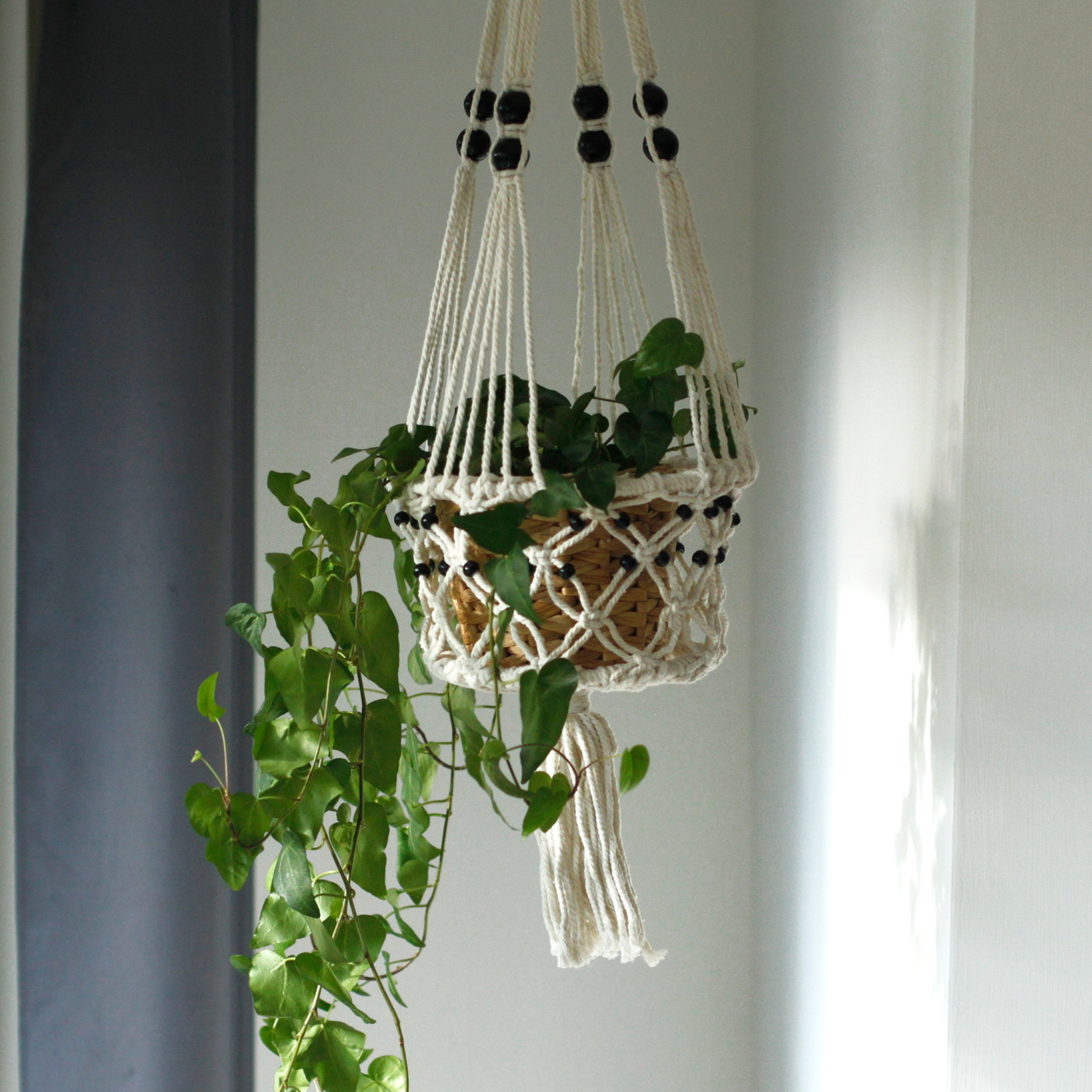 Large Single Beaded Macramé Pot Holder - Image 4