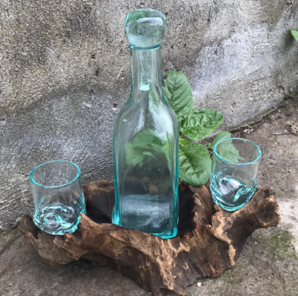 Glass Whisky Set on Wood - Image 3