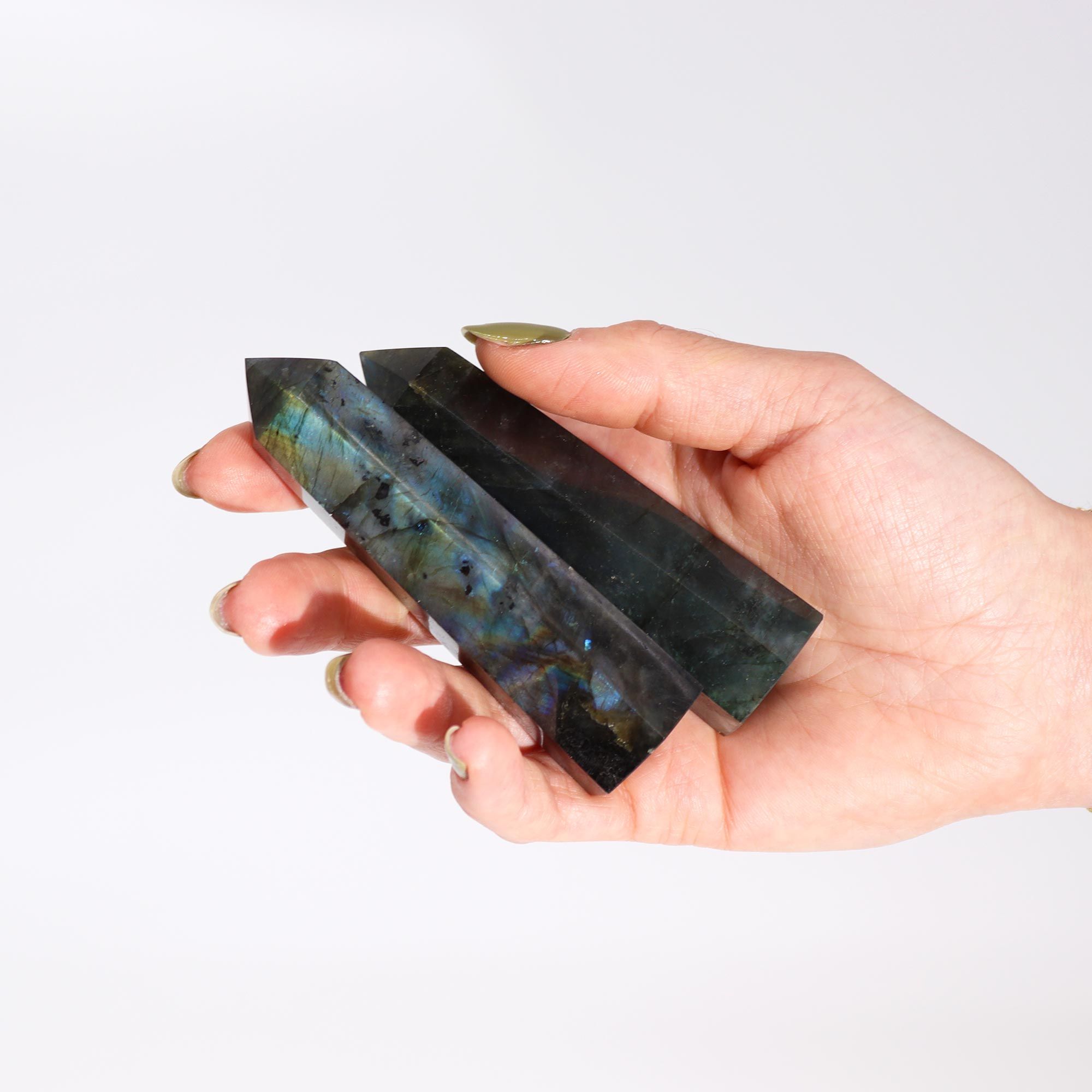 Madagascar Labradorite Point (approx 50-65gm 100x28mm) - Image 3