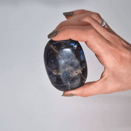 Madagascar Labradorite Tomb Stone (approx 80-100gms 50-70mm) - Image 2