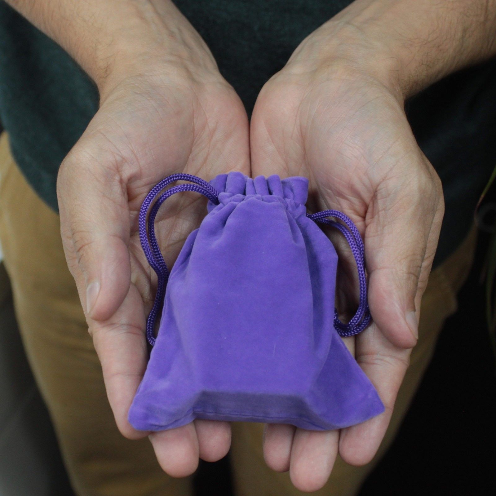 Quality Velvet Pouch - Purple 10x12cm - Image 5