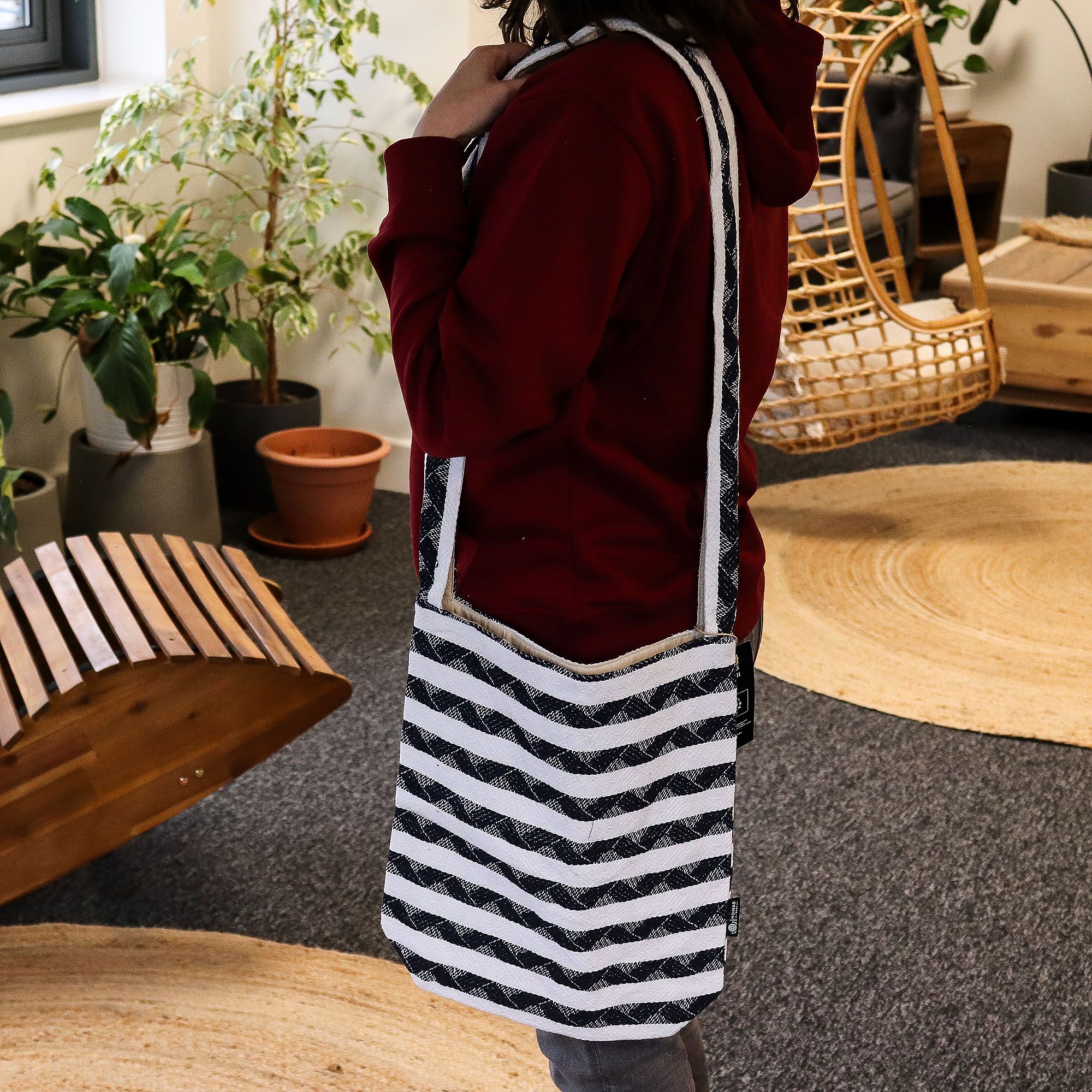 Jacquard Natural Bags - Atlas Nomad - - Nomad Carryall - Image 4