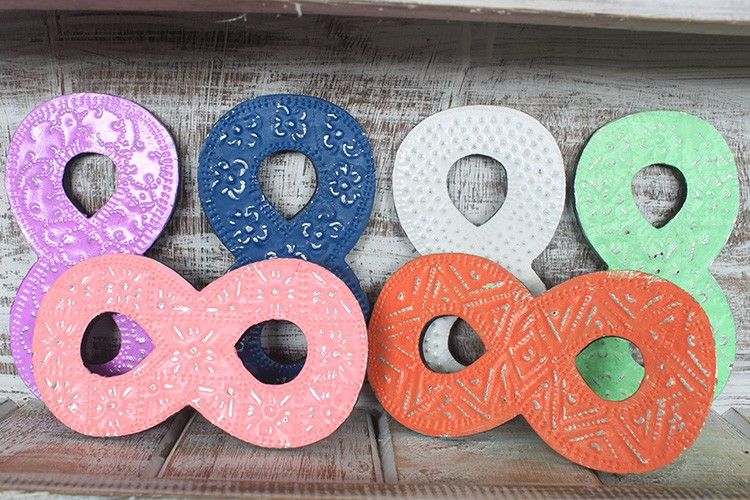 Number "8" - Assorted Colours - 15cm - Image 7