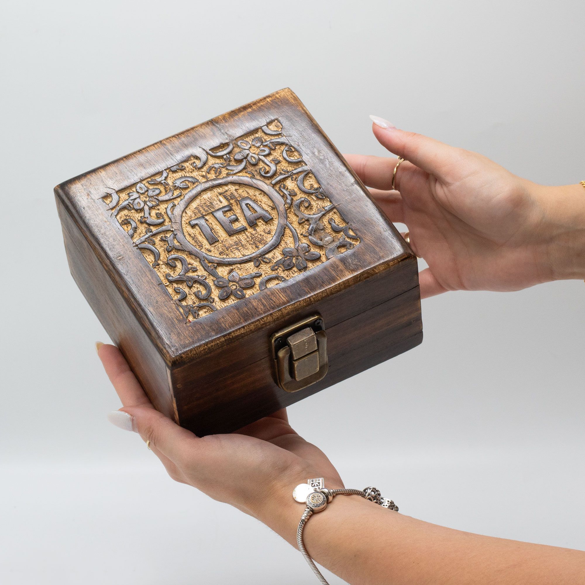 Mango Carved Tea Box (4 compartments) - Image 5