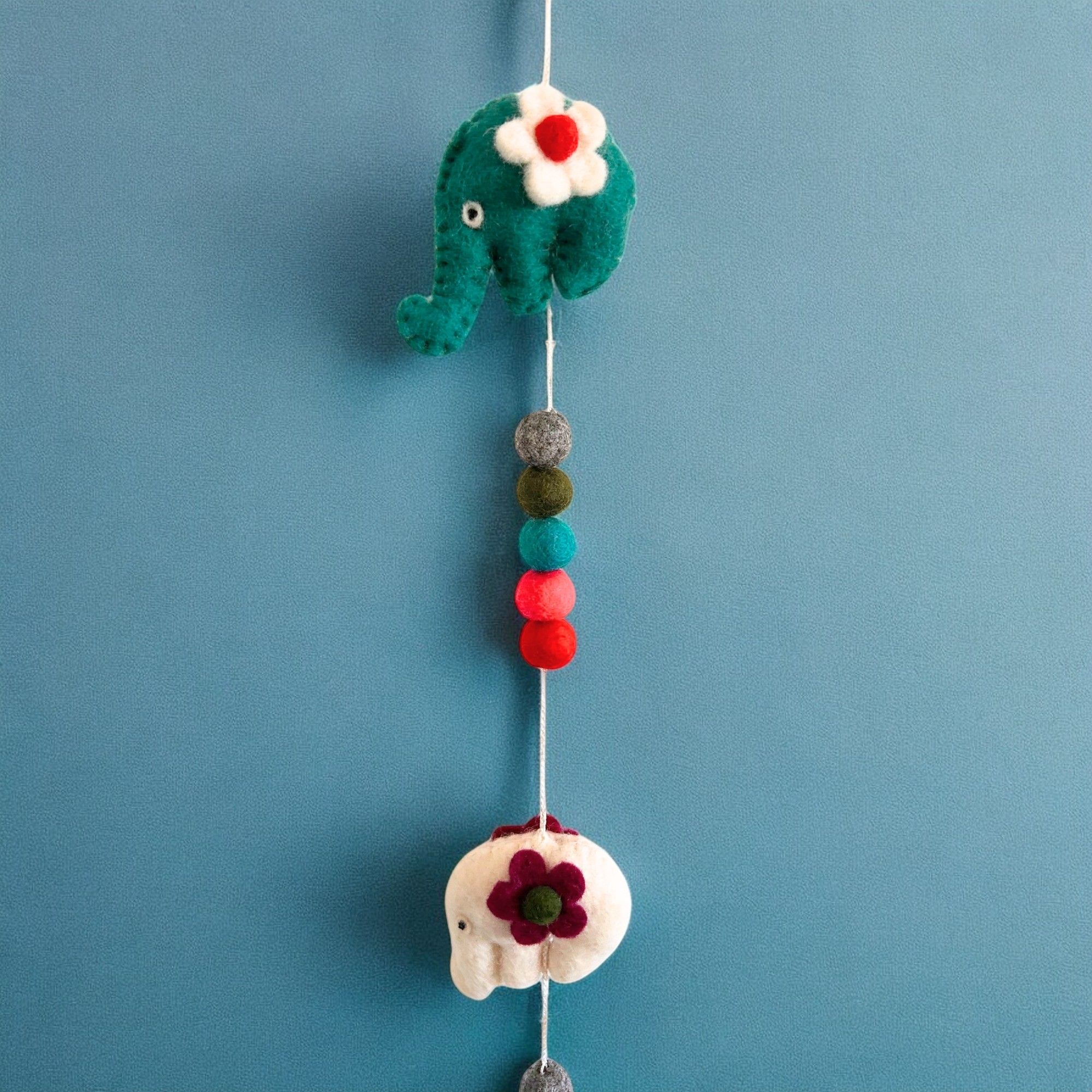 Felt Wall Hanging -Elephants (random colours) - Image 6