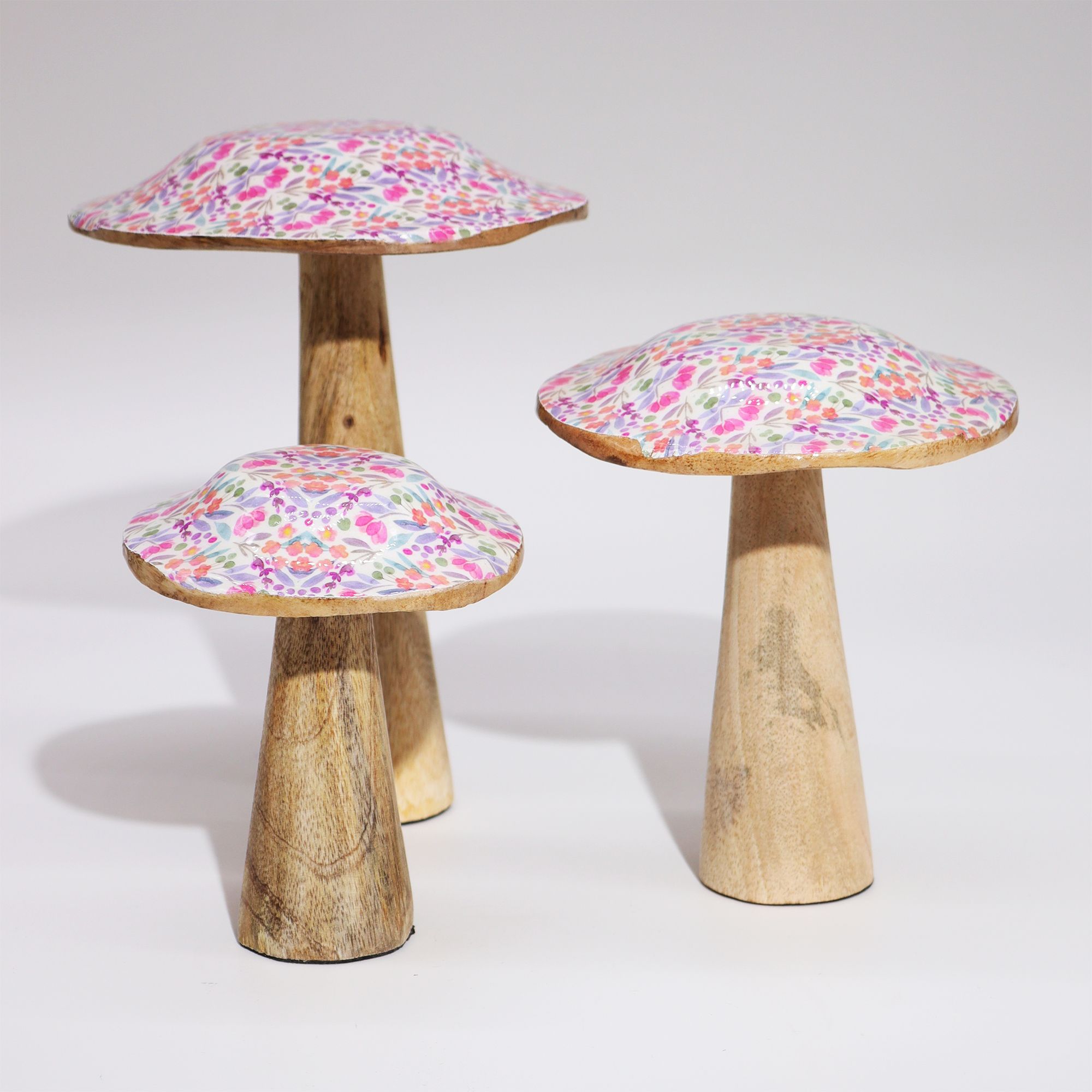Med Wooden Mushroom - Pretty Floral - Image 3