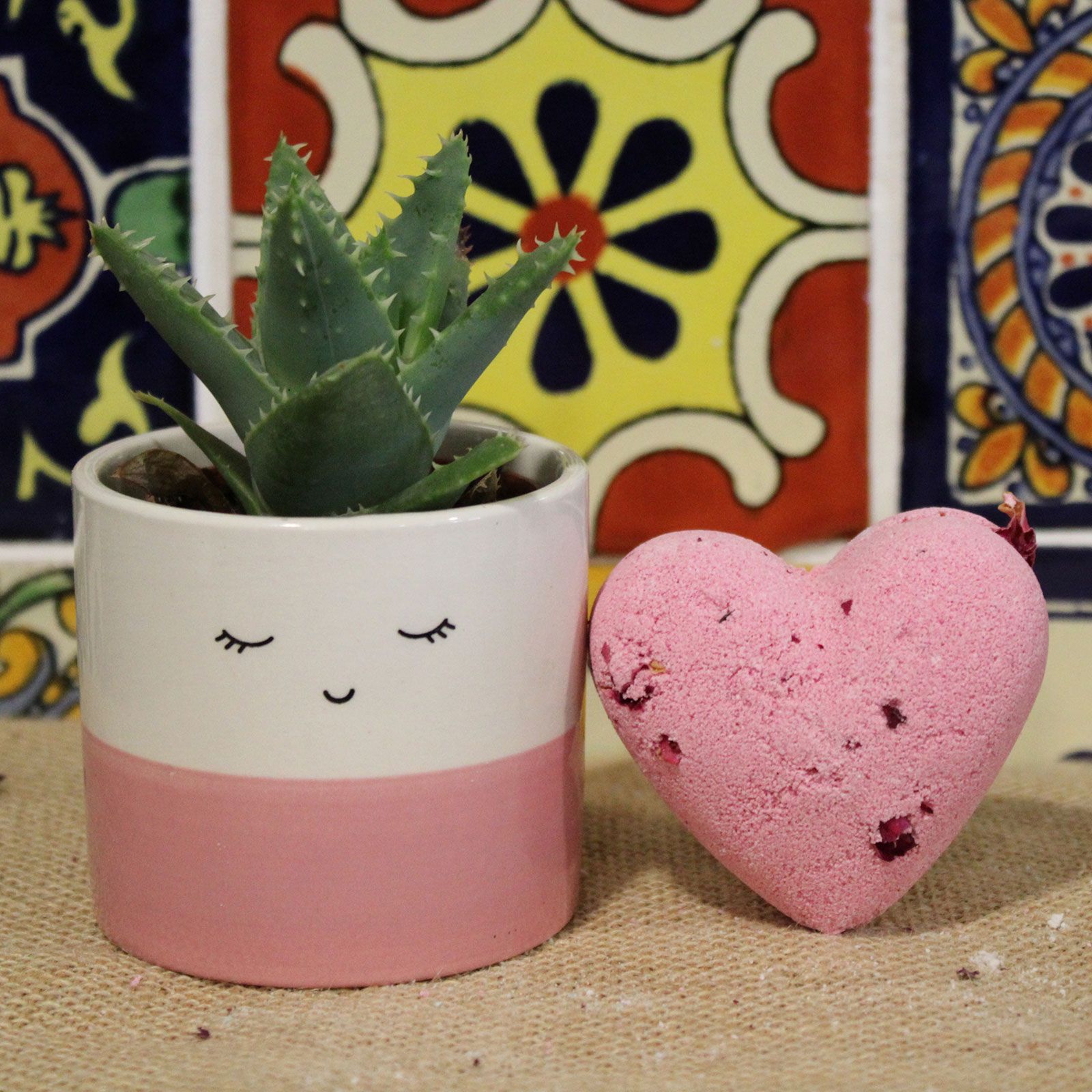 Love Heart Bath Bomb 70g - Ylang & Rose - Image 3