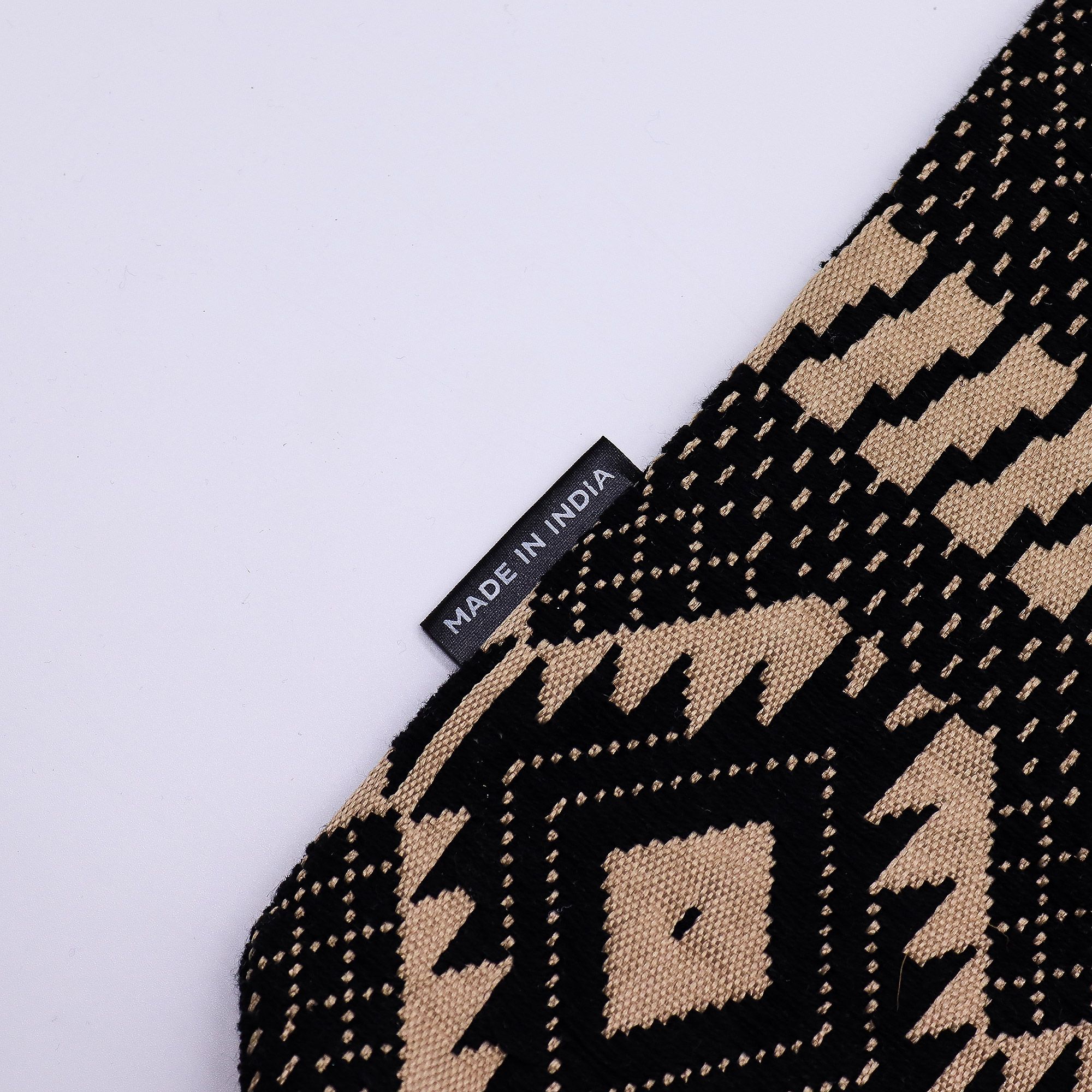 Jacquard Natural Bags - Desert Loom - Nomad Carryall - Image 2