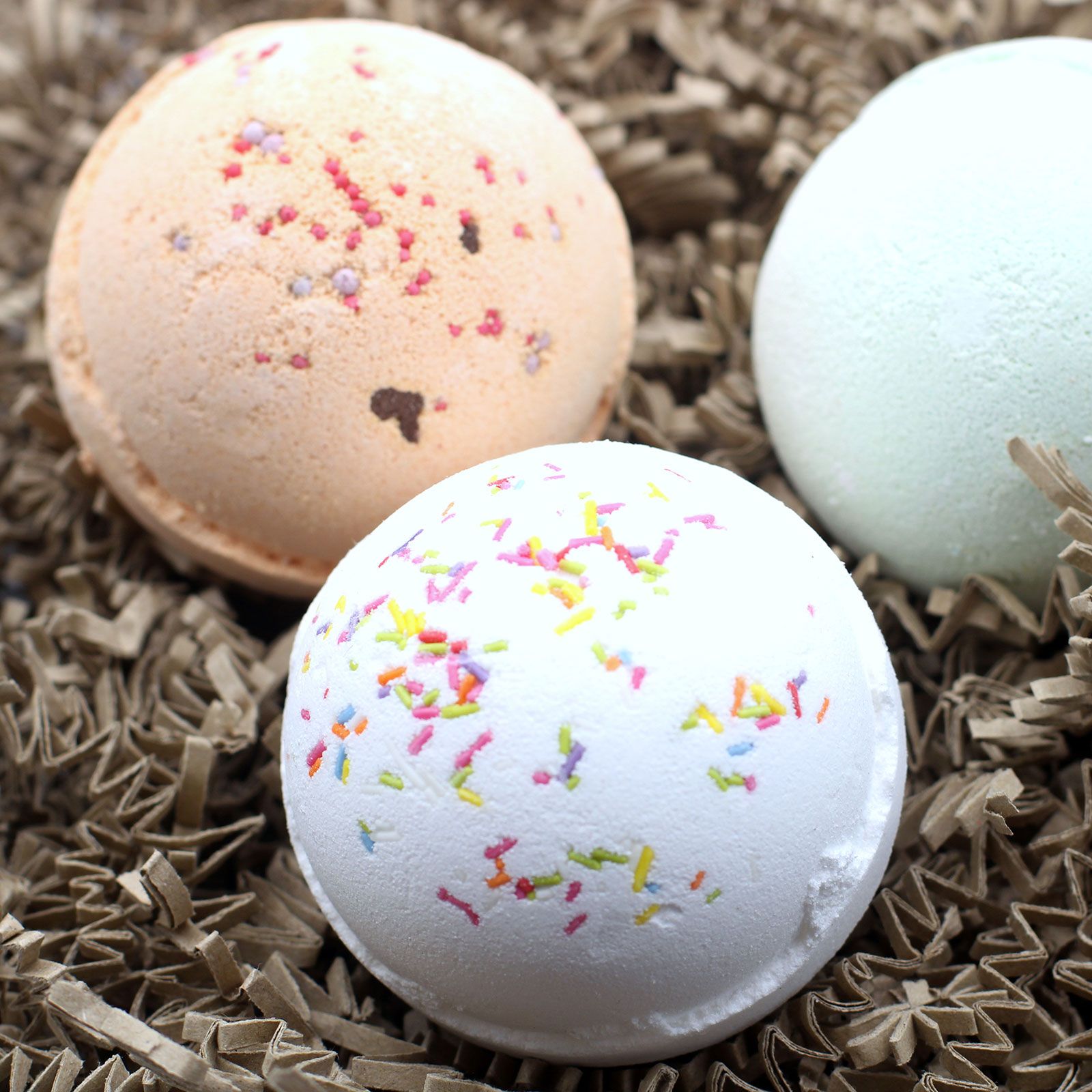 SizzlePak Shredded paper - Kraft (1KG) - Image 2