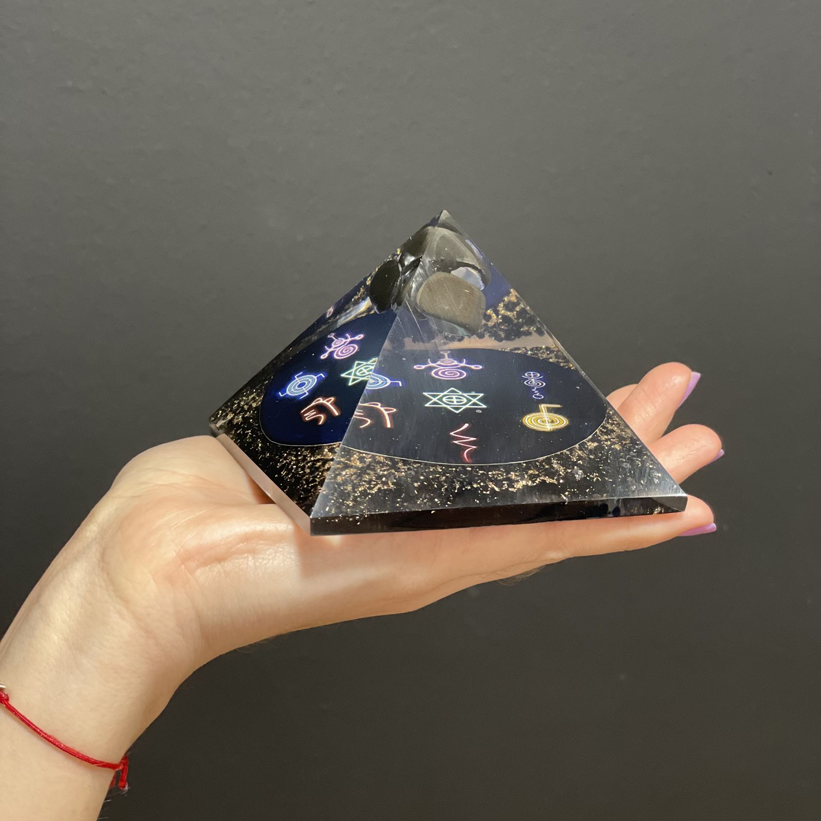 Orgonite Pyramid - Midnight Reiki - 90mm - Image 3