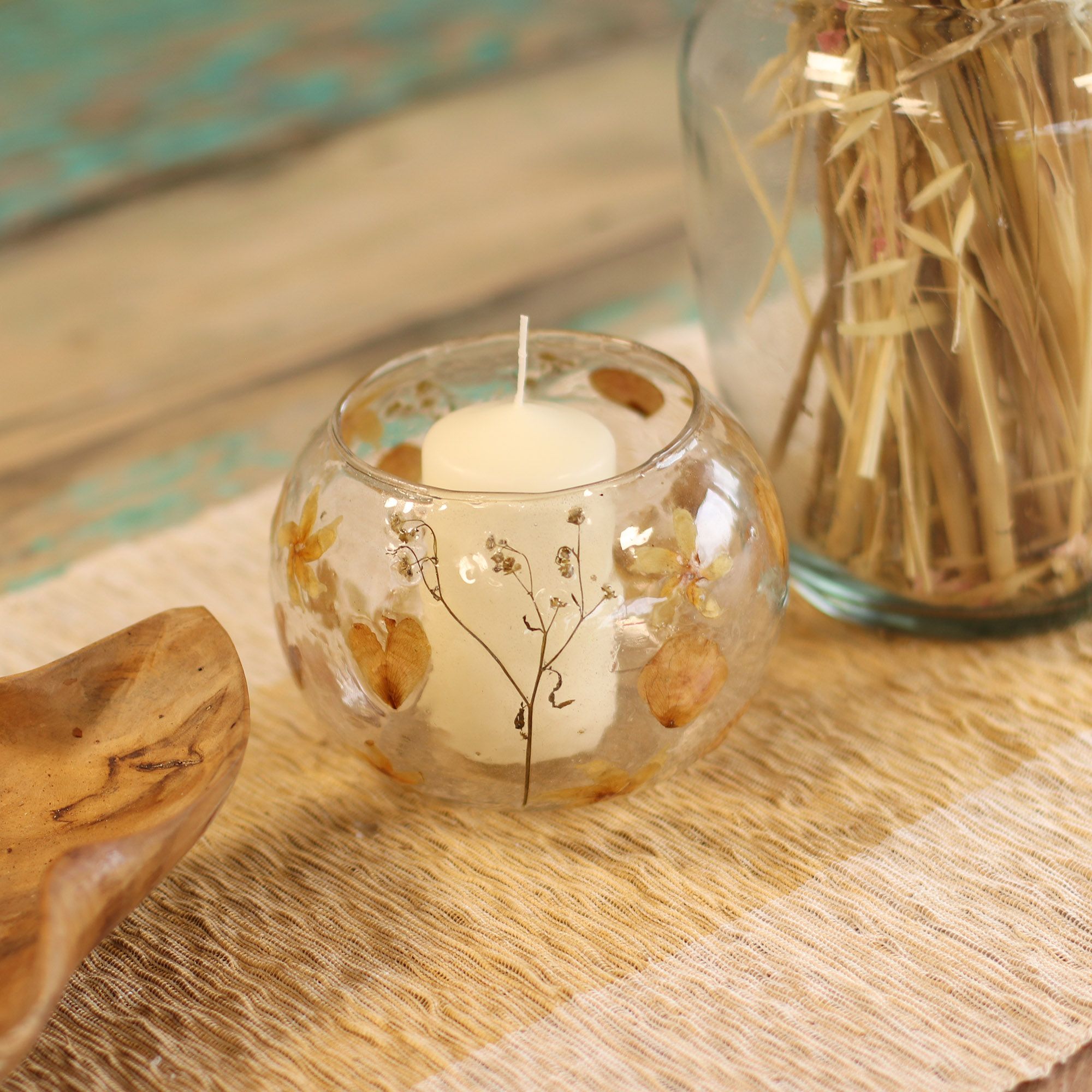 Natural Floral Glass - Large Bowl Candle Holder - Rosa - (12x13cm) - Image 3