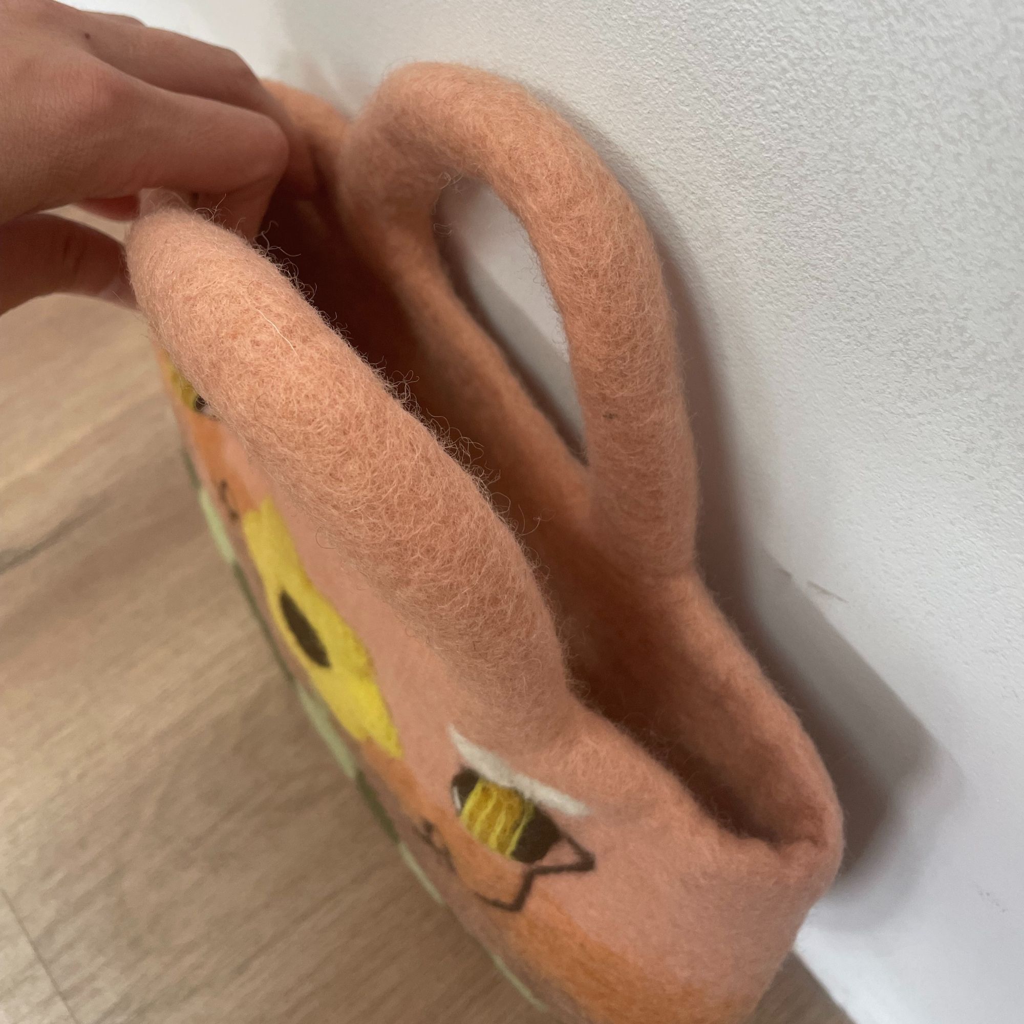 Sun Flower & Bees Felted Bag - Image 2