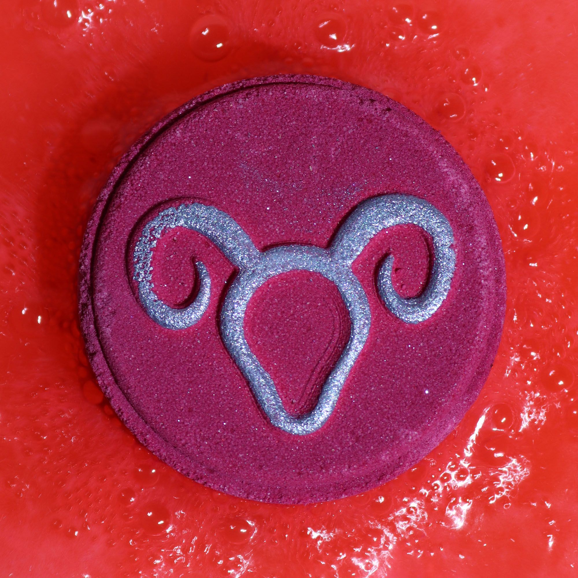 Set of Zodiac Bath Fizzers with Horoscope - Aries - Image 5