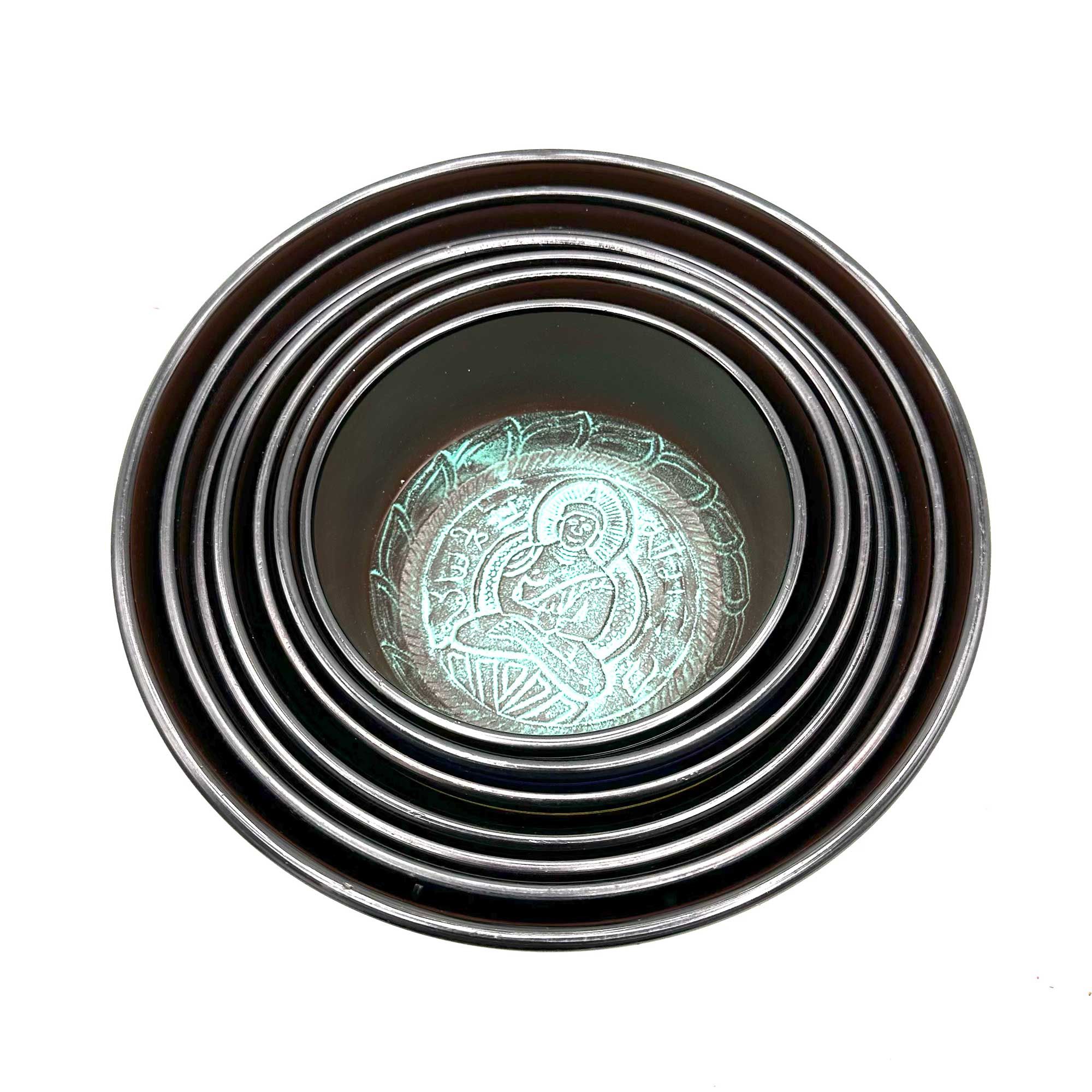 Small Chakra Set of Seven Singing Bowls (14-22cm) - Image 3