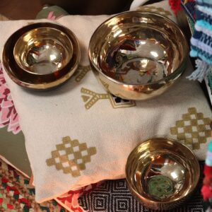 Medium Shining Bell-Metal Handmade Singing Bowl (approx 750g) - 15cm