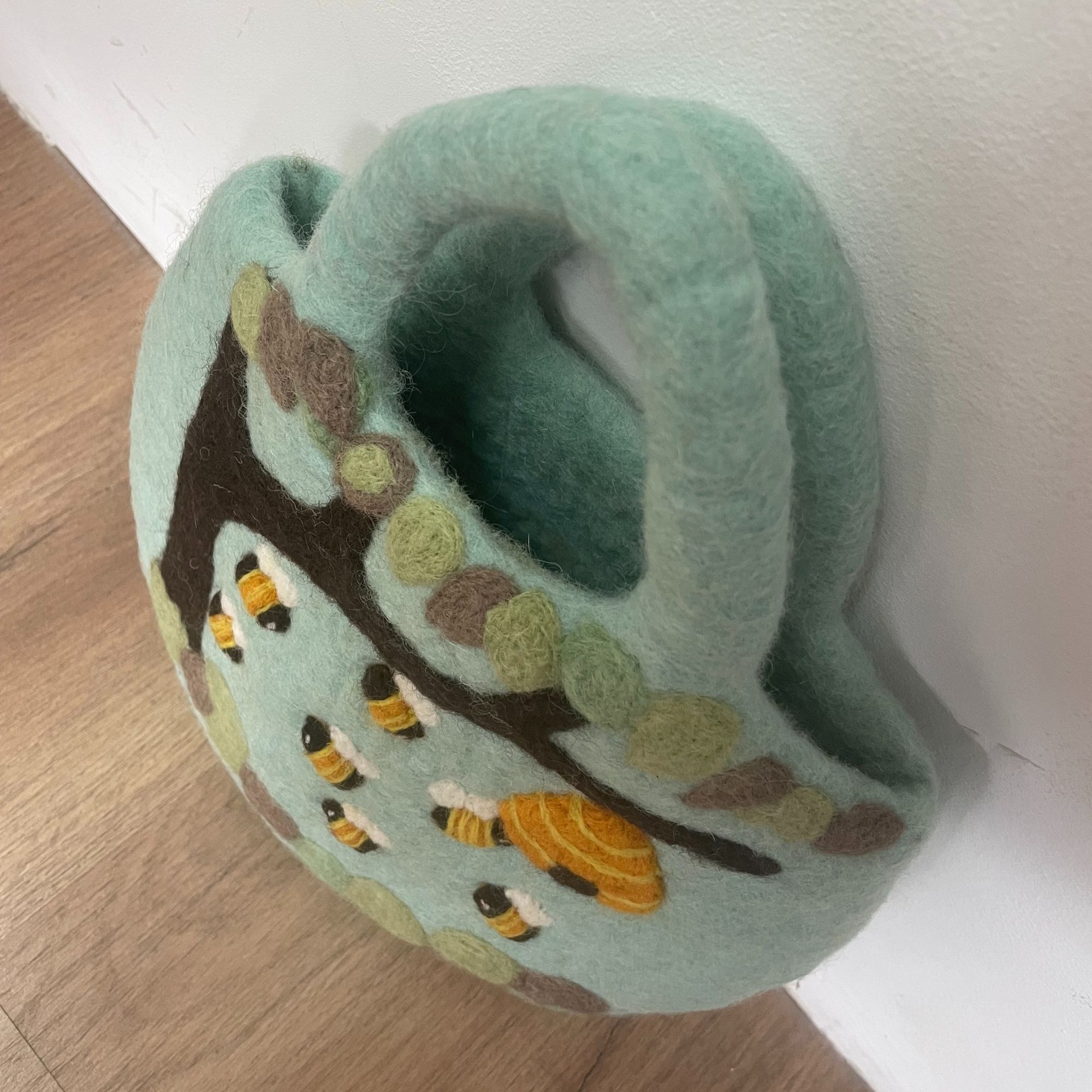 Tree and Beehive Felted Bag - Image 6