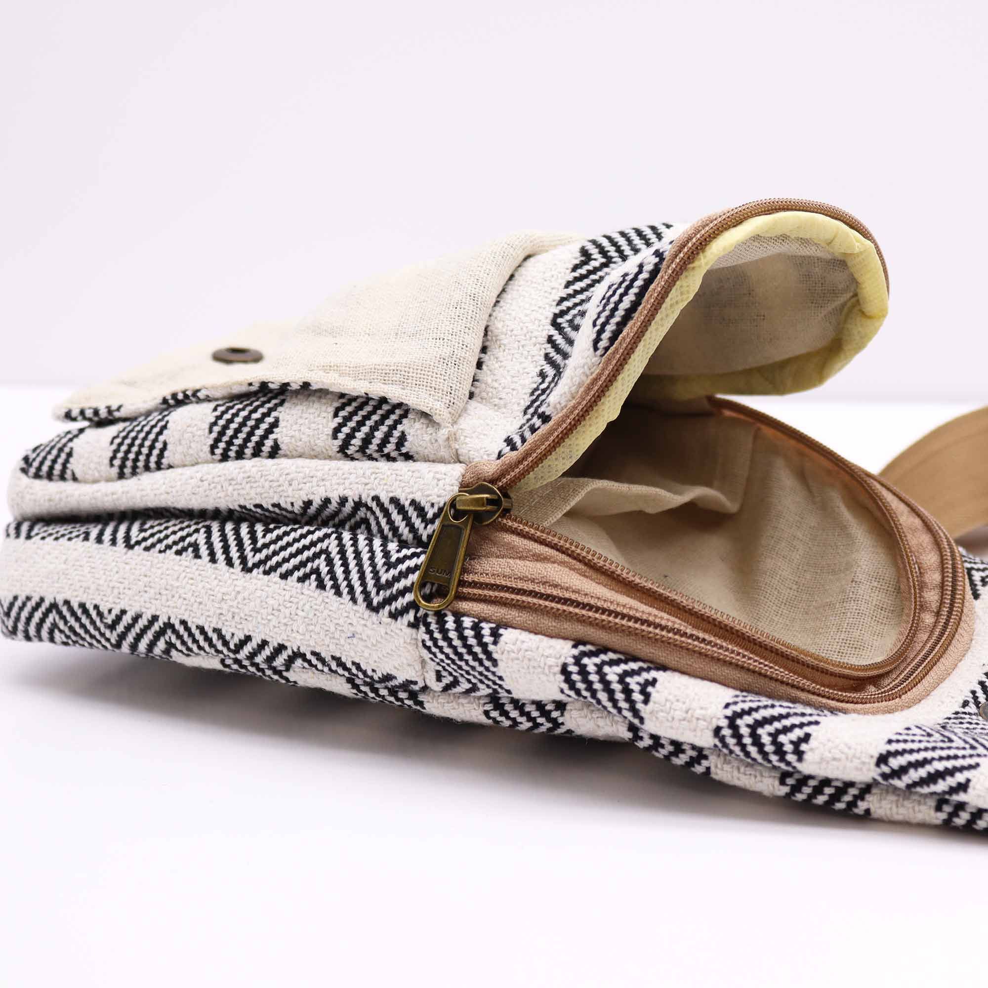 Body Cross Bag Natural Cotton - Black & White - Image 3