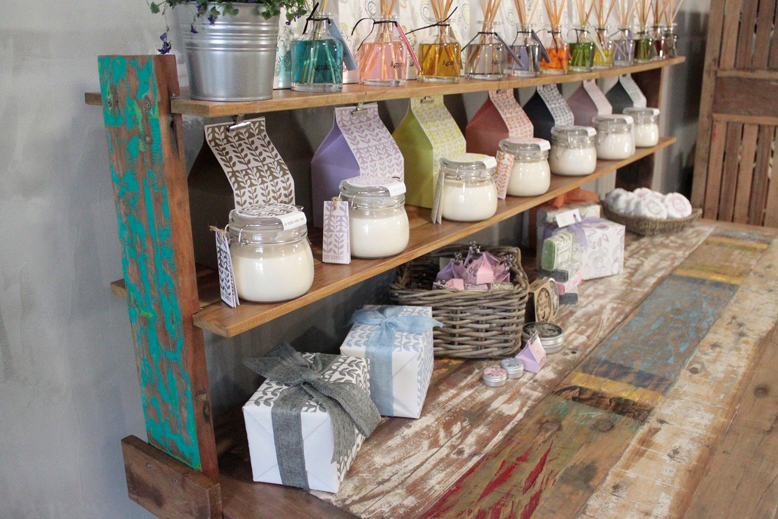 A&C 2.2m Standard Table with top shelf - Image 4