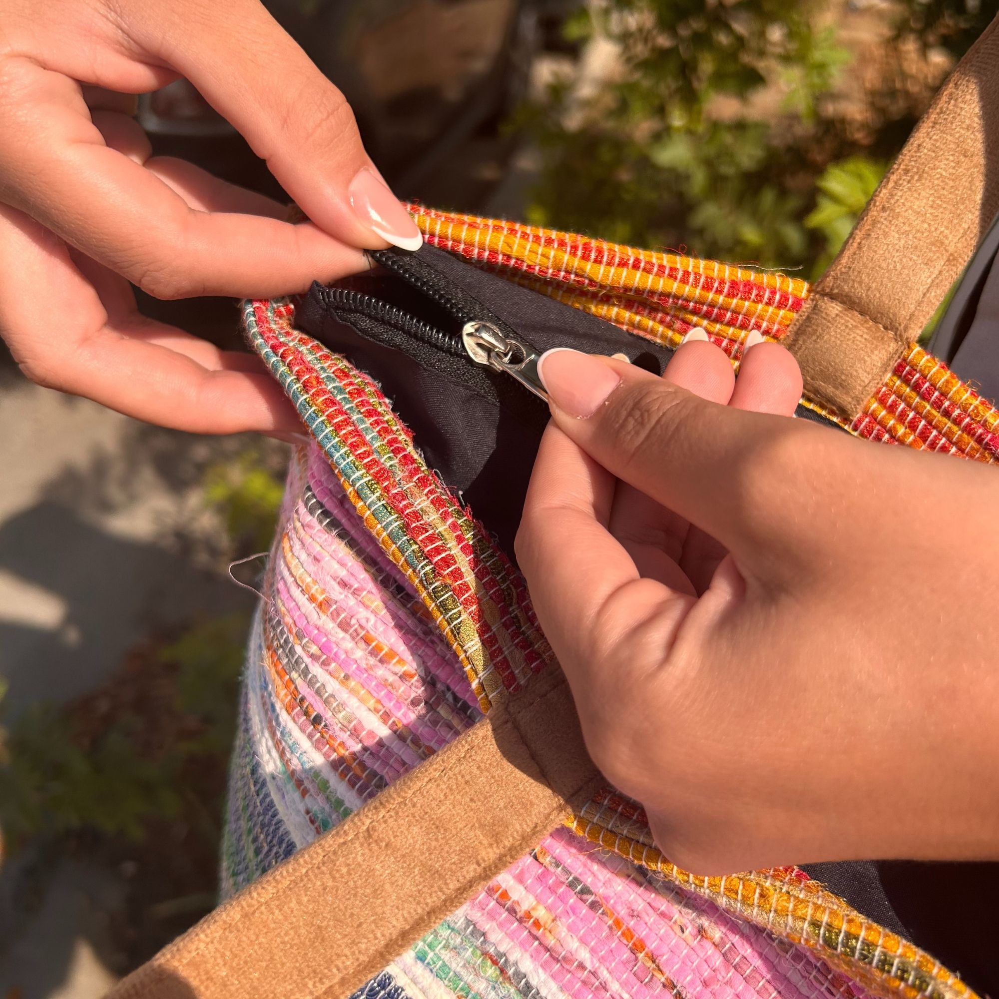 Recycled Big Rug Bag - Shades of Dusk - Image 5