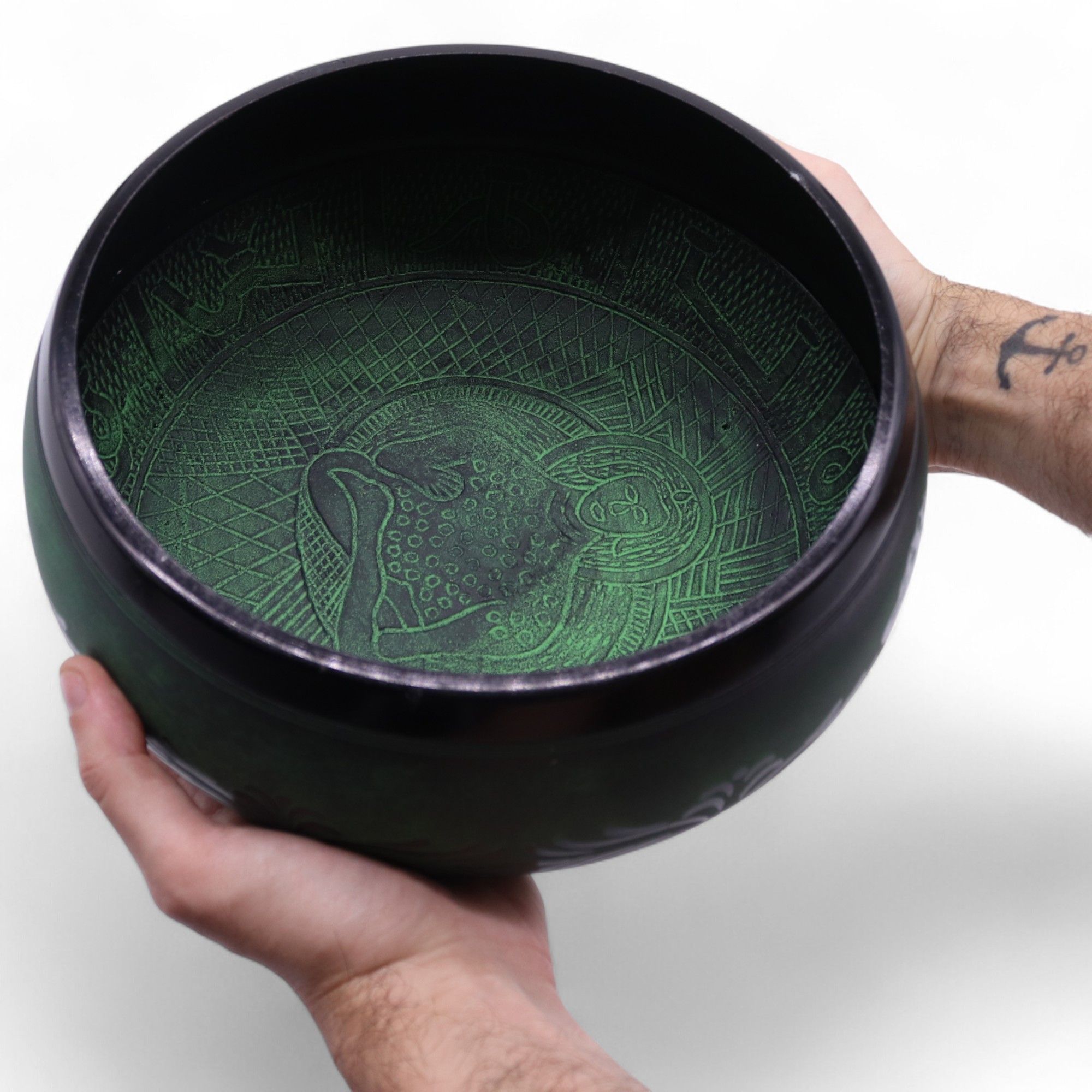 Extra Loud - Mushroom Singing Bowl - Moss Green (23x10.5cm, 1.3kg) - Image 4