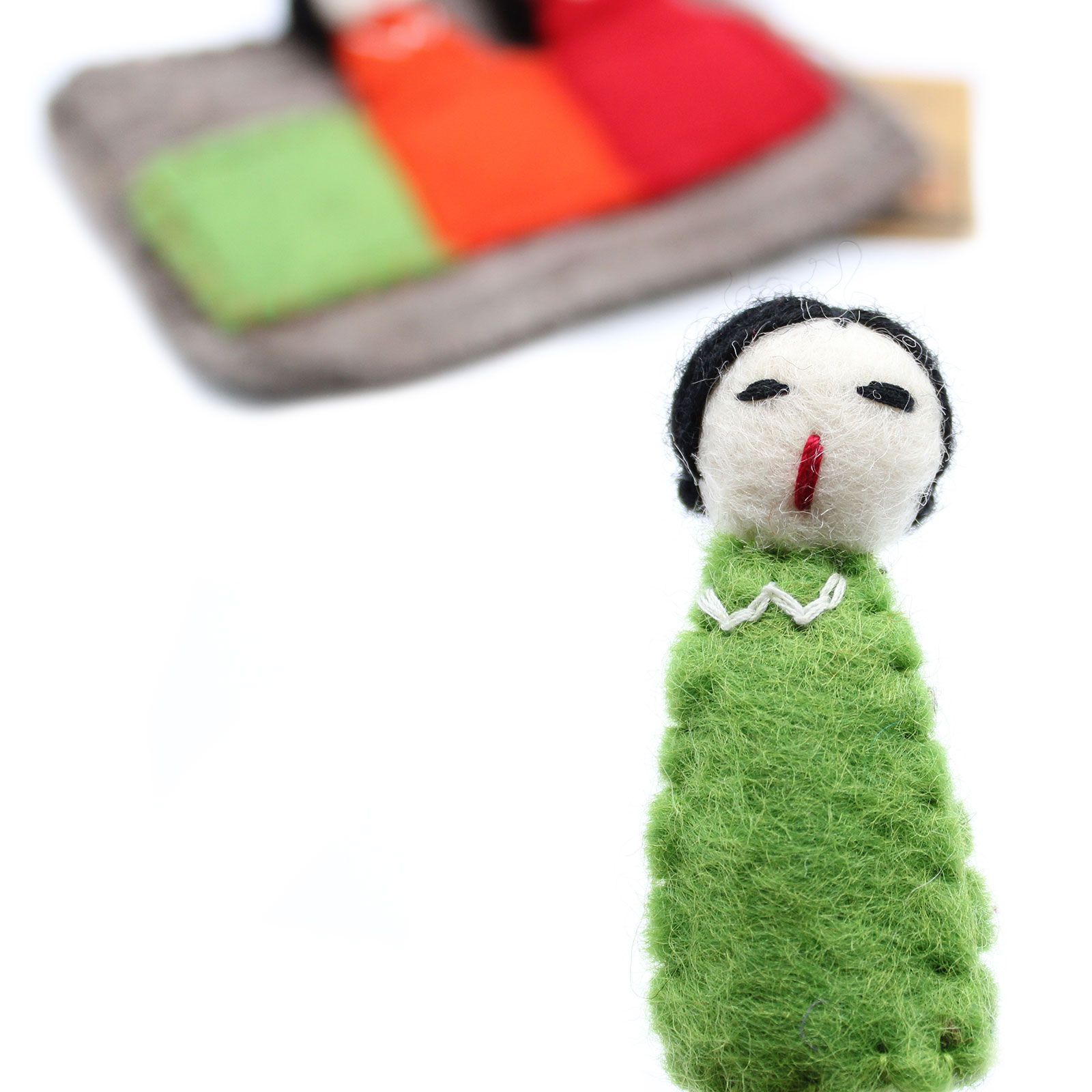 Pouch with Finger Puppets - Friends - Image 2