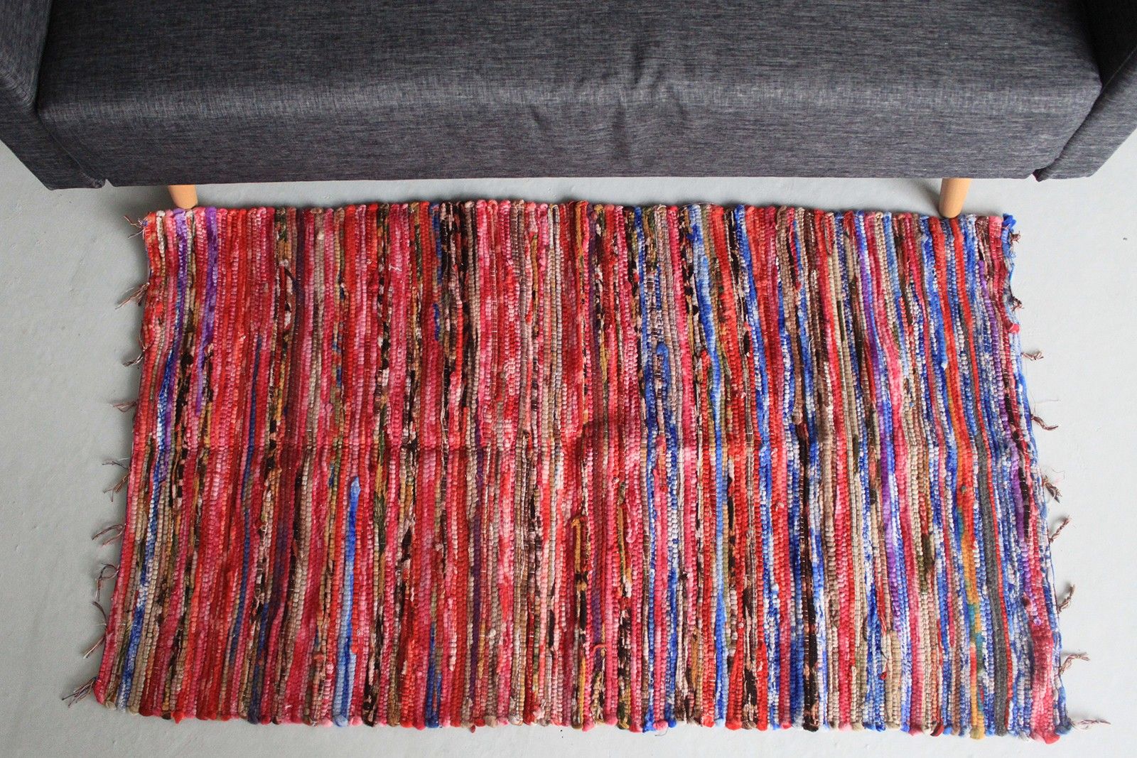 Medium Velvet Rug - 128x75cm - Image 2