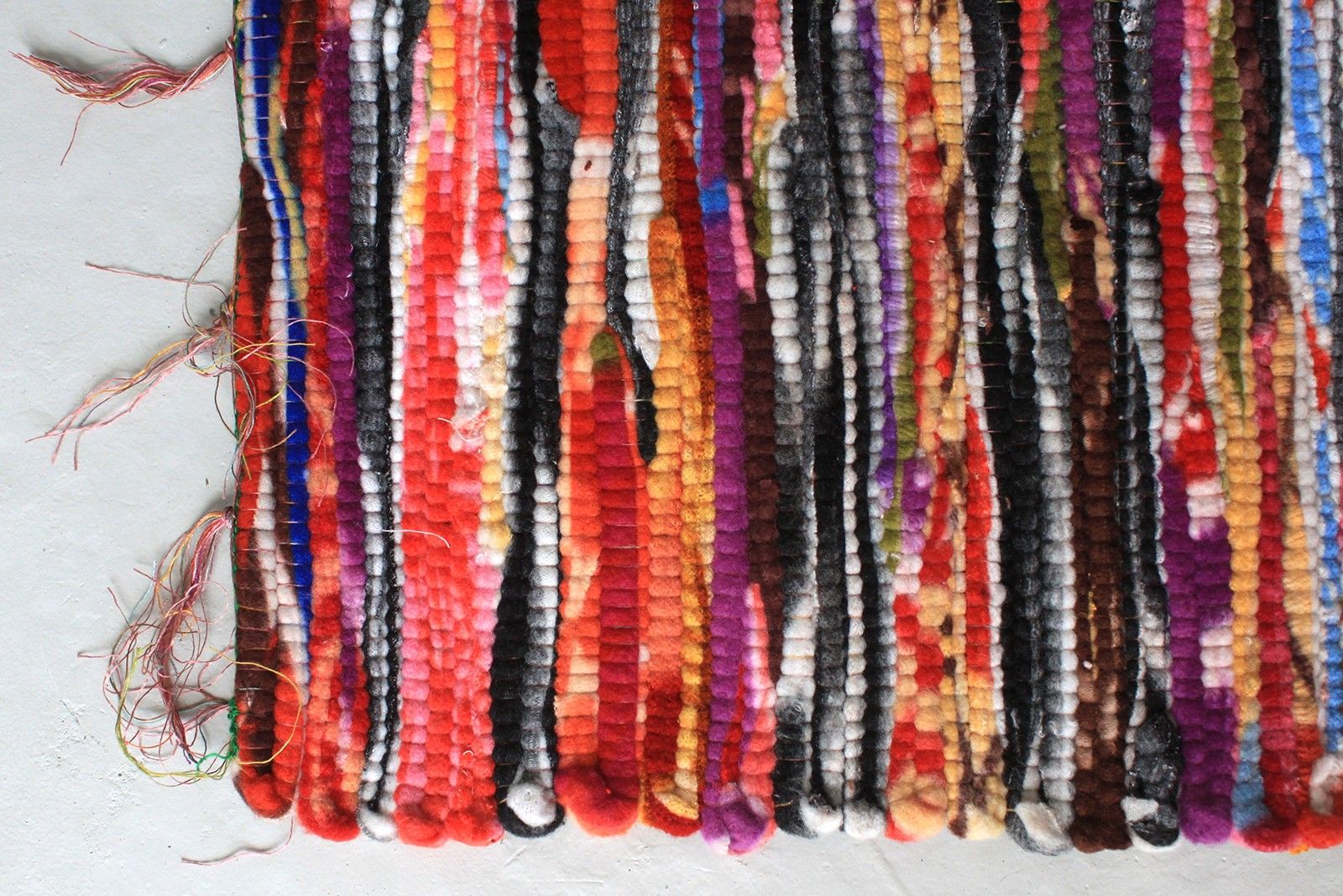 Small Velvet Rug - 50x90cm - Image 3